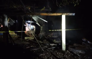 Incêndio atinge aviário durante a madrugada em Timbé do Sul