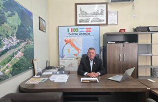 Pedras Grandes lidera protesto contra Corte italiana; Argentina e outras colônias seguem prefeito Agnaldo Filippi