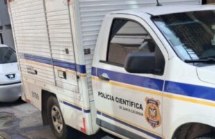 Mulher morre eletrocutada ao operar fritadeira em estabelecimento de Orleans
