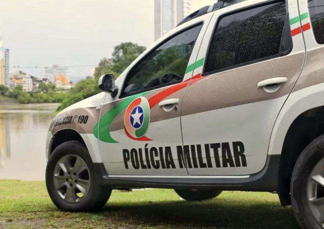 Homem agride mulher e ameaça vítima com facão em Forquilhinha