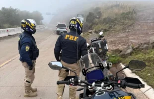 Fiscalização da PRF identifica quase 50 irregularidades em motocicletas na Serra da Rocinha