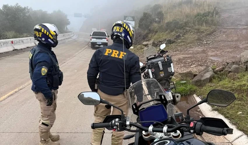 Fiscalização da PRF identifica quase 50 irregularidades em motocicletas na Serra da Rocinha