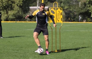 Criciúma encerra preparação e embarca para duelo contra o América-MG