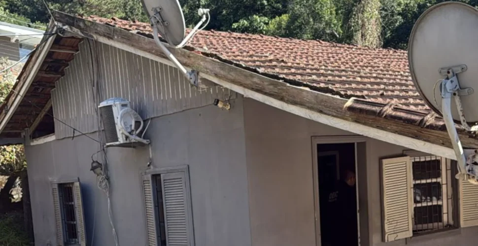 Advogado é encontrado morto dentro de residência em SC