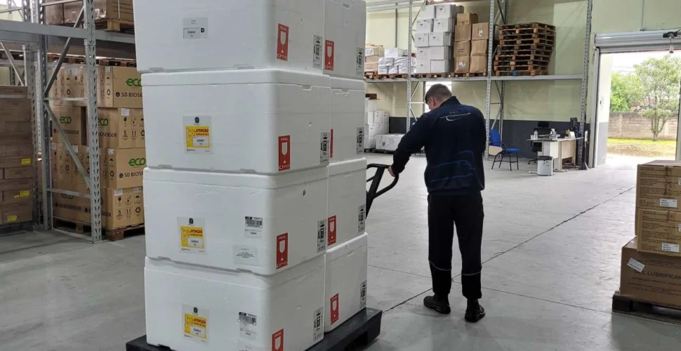 Nova remessa de vacinas contra a gripe reforça campanha em Santa Catarina