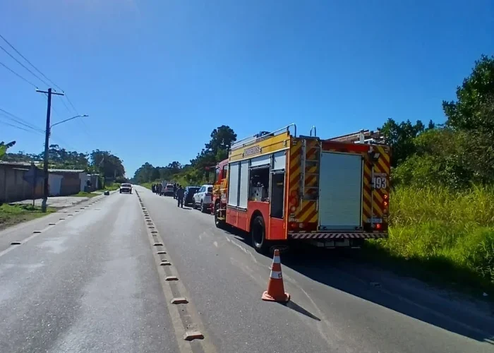 Corpo é localizado em córrego e caso é investigado em Laguna