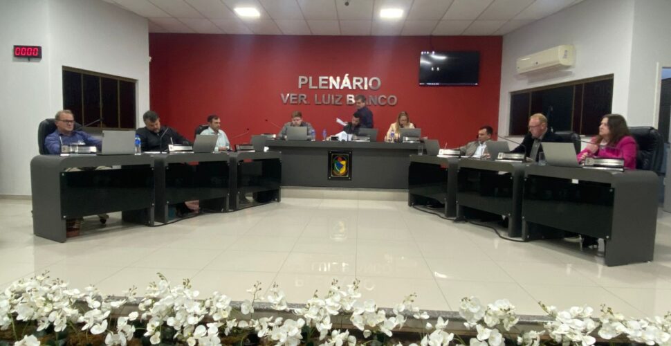 Vereadores de São Ludgero analisam projetos e apresentam indicações durante sessão ordinária