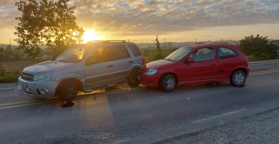 Criança fica ferida após acidente entre dois carros na SC-443, em Morro da Fumaça