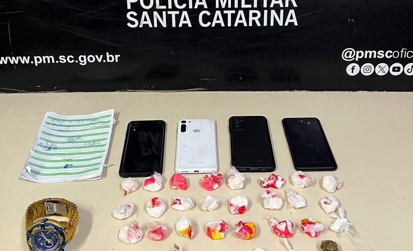 Casal é preso por tráfico de drogas em Orleans