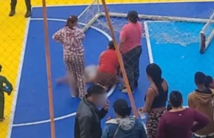 Menino de 10 anos morre após acidente com trave de futsal em Itajaí