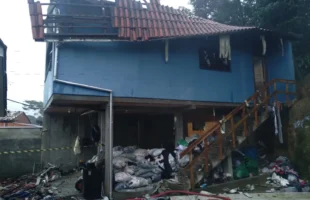 Incêndio atinge fábrica de estopa em Criciúma