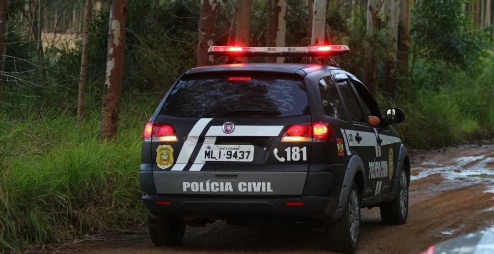 Homem é preso suspeito de dopar e abusar sexualmente de vítima em Orleans
