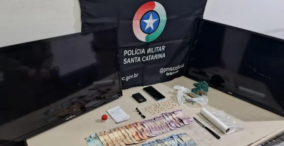 Duas mulheres são presas por tráfico de drogas em Balneário Gaivota