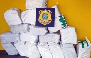 PRF apreende quase meia tonelada de cocaína na BR-101 em Joinville