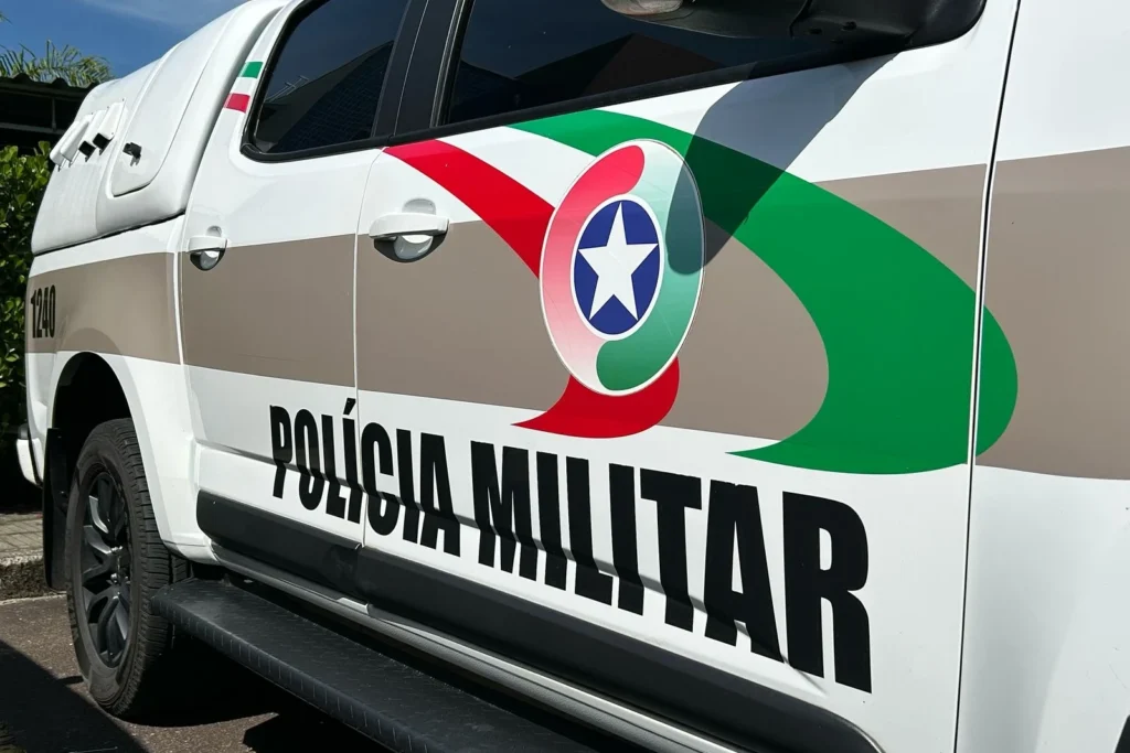 Homem com mandado de prisão é detido pela Polícia Militar em Lauro Müller