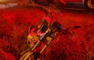 Motociclista fica ferido após acidente com carro em Morro da Fumaça
