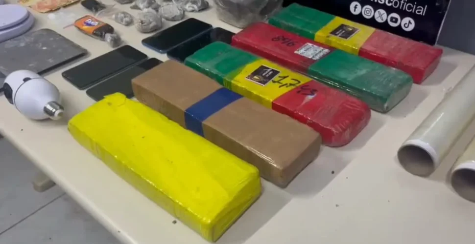 Polícia Militar apreende mais de 5 quilos de drogas e prende suspeito por tráfico em Criciúma