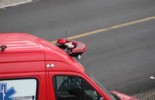 Motorista é preso após atropelar duas pessoas na contramão da SC-447, em Araranguá