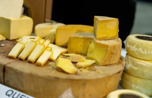 Blumenau sediará concurso com mais de 2,7 mil queijos artesanais