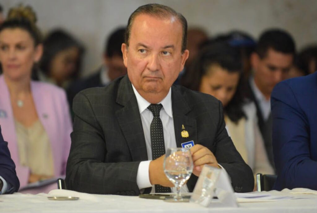 PF investiga suposta interferência de Jorginho Mello em apuração eleitoral em Lauro Müller