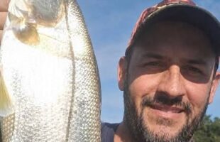 Pescador que morreu após cair no mar no Farol de Santa Marta é identificado