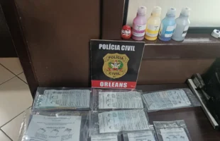 Operação da Polícia Civil prende três pessoas por tráfico de drogas em Orleans