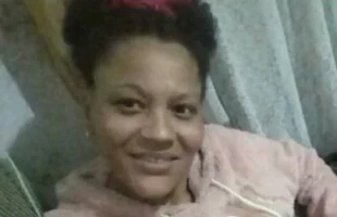 Mulher encontrada morta em residência em Criciúma é identificada