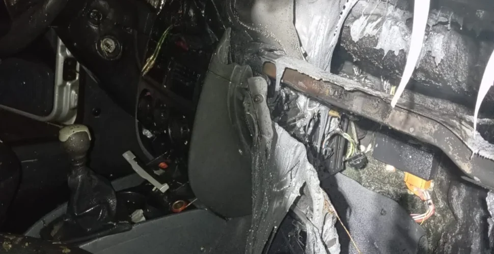 Moradores controlam incêndio que atingiu carro em Sombrio