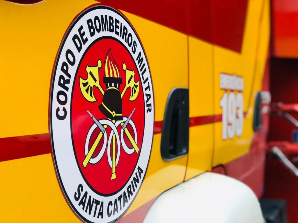 Bebê de quatro meses cai de cama e mobiliza bombeiros em Criciúma