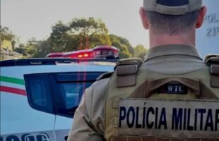 Idosa é presa por estelionato após tentativa de golpe em agência bancária em Imbituba