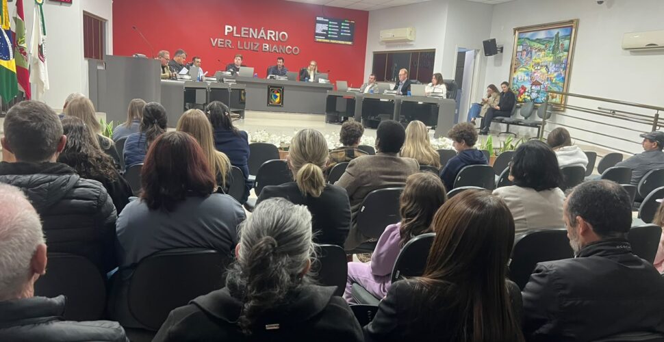 Homenagem, APAE e Olimpíada Interbairros movimentam sessão da Câmara