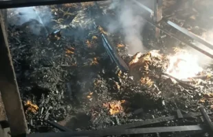 Incêndio atinge estufa de fumo em Sombrio