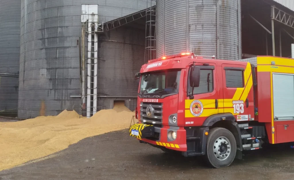 Funcionário morre após ser soterrado dentro de silo de grãos em Turvo