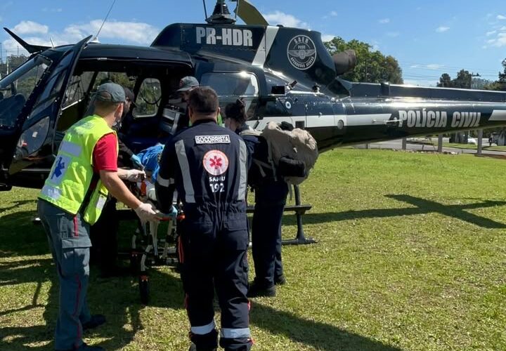 SAER e SAMU Aeromédico transferem motociclista ferido após acidente em Lauro Müller