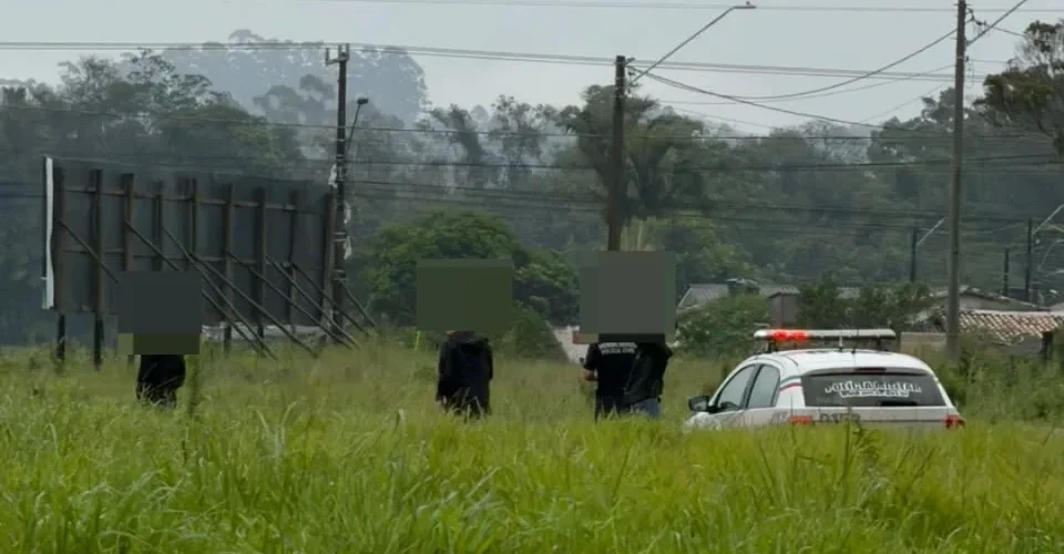 Homem é encontrado morto em terreno baldio no bairro Quarta Linha, em Criciúma