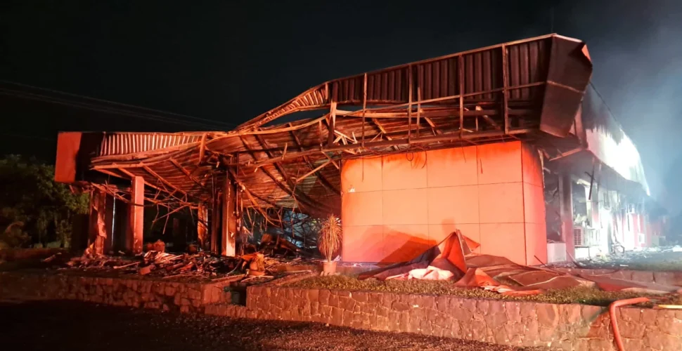 Incêndio atinge empresa de laticínios em Nova Veneza