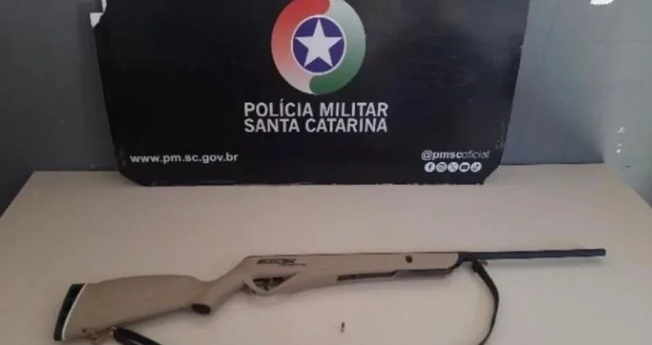 Homem é preso por porte ilegal de arma de fogo em Forquilhinha