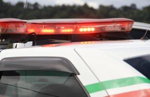 Criança de 6 anos é encontrada sozinha em unidade de saúde em Balneário Rincão