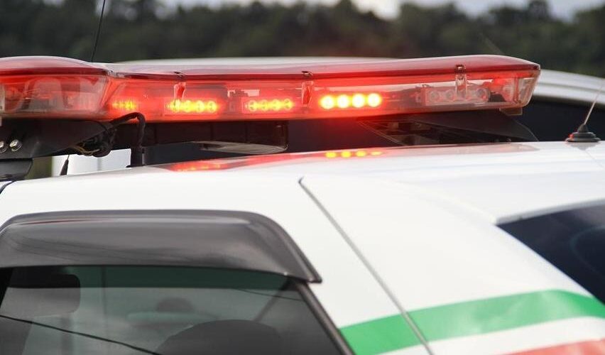Criança de 6 anos é encontrada sozinha em unidade de saúde em Balneário Rincão