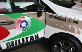 Homem é preso suspeito de agredir e ameaçar companheira em Criciúma