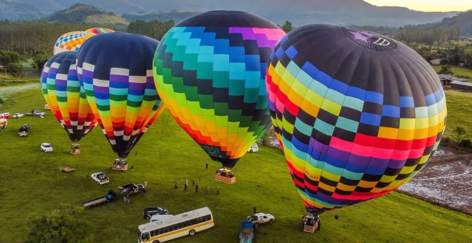 MPSC denuncia piloto de balão após acidente que matou oito pessoas em SC