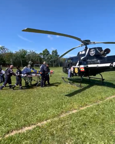 Homem fica ferido em acidente com caçamba e mobiliza equipes do Samu e SAER
