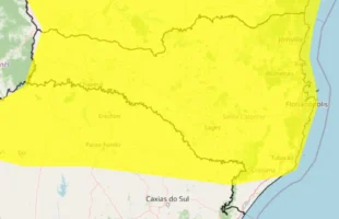 Santa Catarina tem previsão de chuva intensa e ventos de até 60 km/h nesta segunda-feira