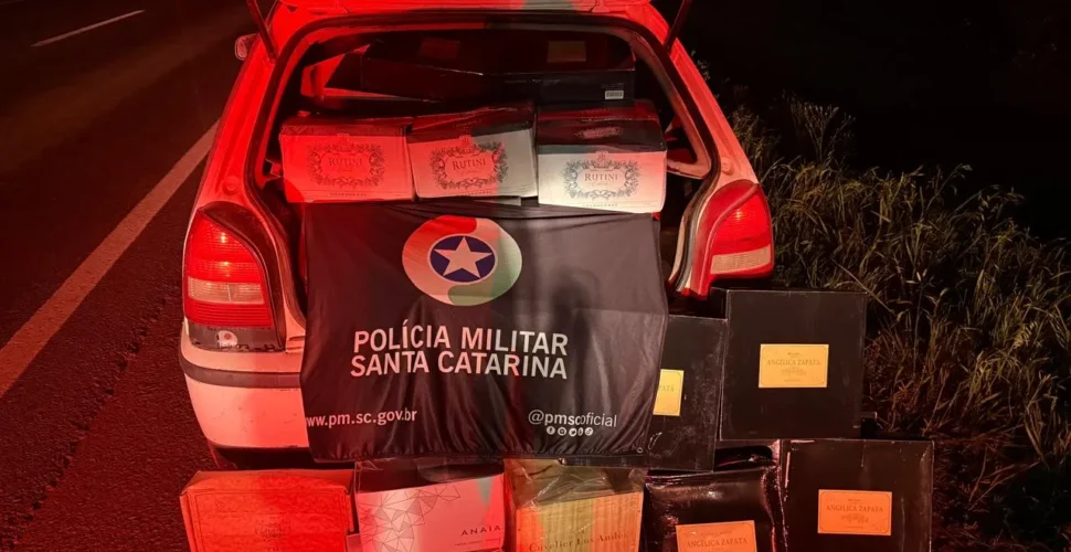 PM apreende 420 garrafas de vinho argentino durante abordagem em Xanxerê