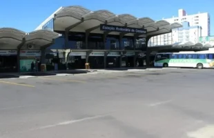 Homem é agredido durante tentativa de roubo na Rodoviária de Criciúma