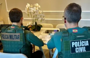 GAECO cumpre mandados em Balneário Camboriú durante investigação sobre possíveis fraudes em hospital