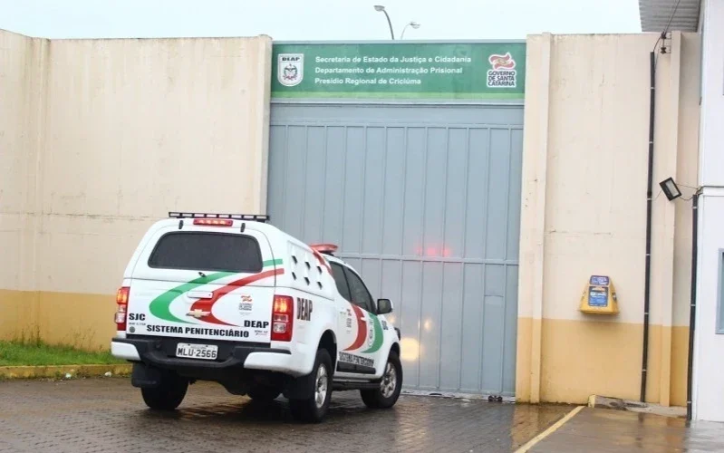 Homem é recapturado após não retornar de saída temporária em Criciúma