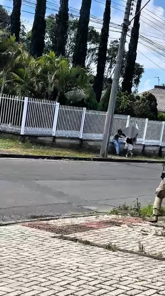 Homem é baleado pela PM após ameaçar companheira com arma de fogo em Criciúma
